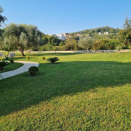 Hotel La Hacienda à Ulcinj Extérieur photo