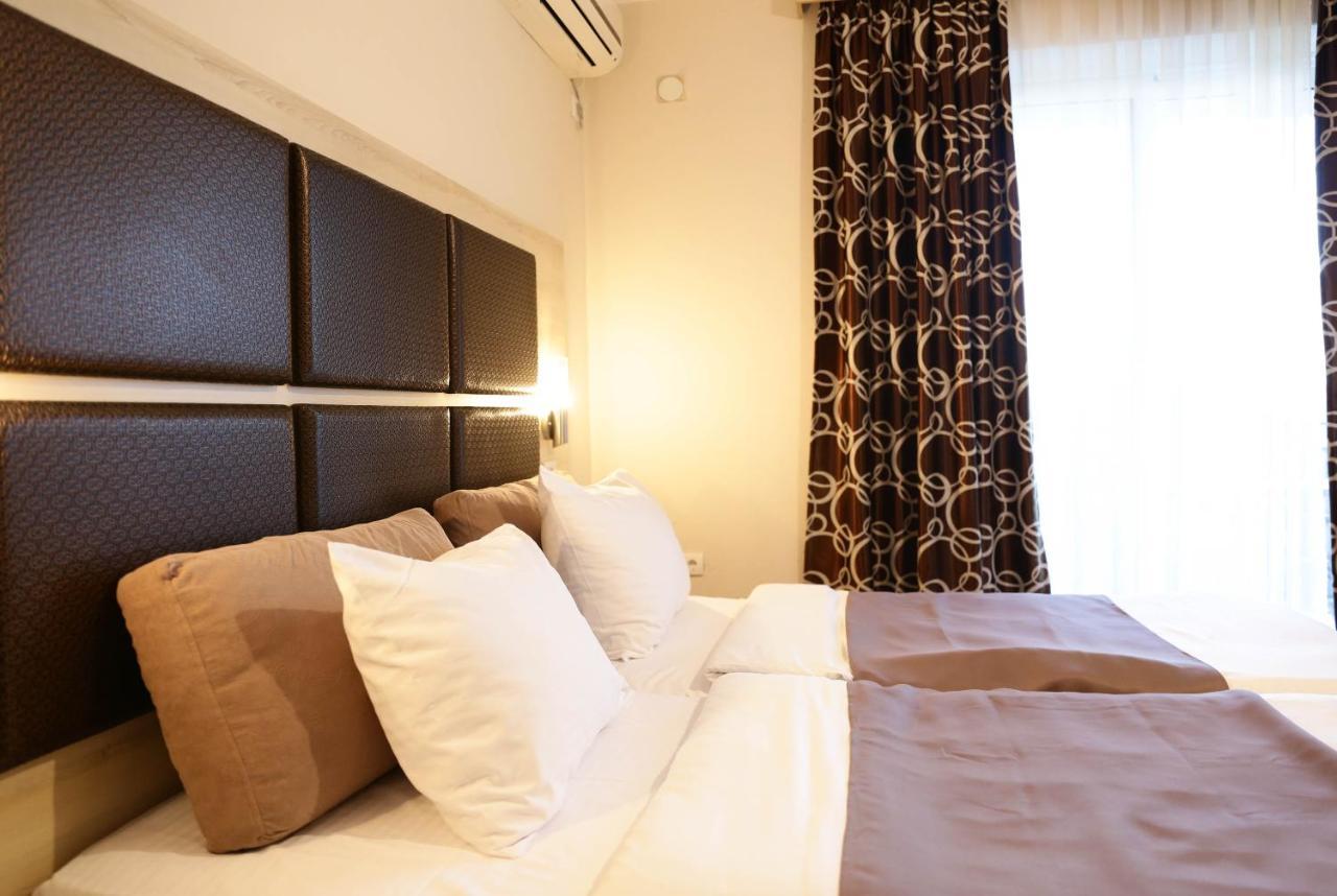 Hotel La Hacienda à Ulcinj Extérieur photo